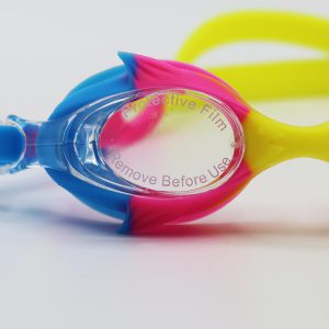 عکس از عینک شنا بچگانه با فریم و بند چند رنگ، UV و Anti-Fog مدل 2175