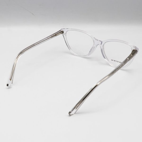 عکس از عینک طبی استیت با فریم بی رنگ و شفاف و گربه ای برند شنل مدل dh9009