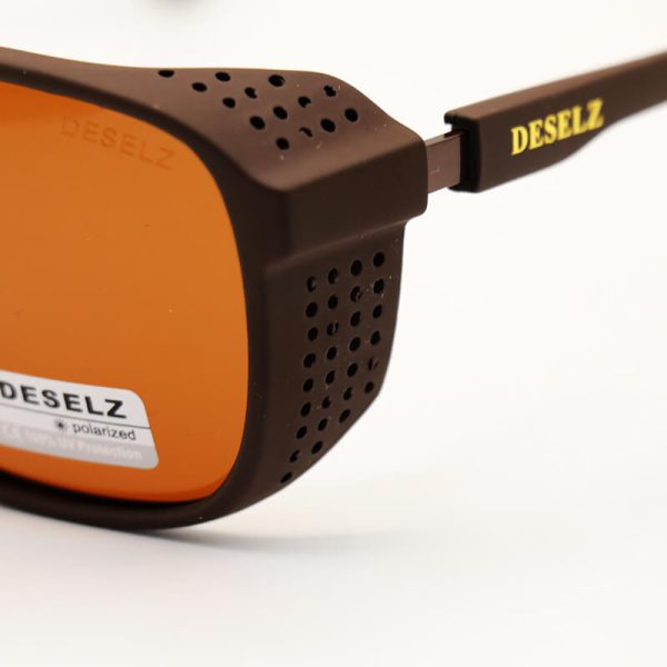 عکس از عینک آفتابی diesel با فریم قهوه ای تیره، کائوچو و لنز قهوه ای و پلرایزد مدل p2371