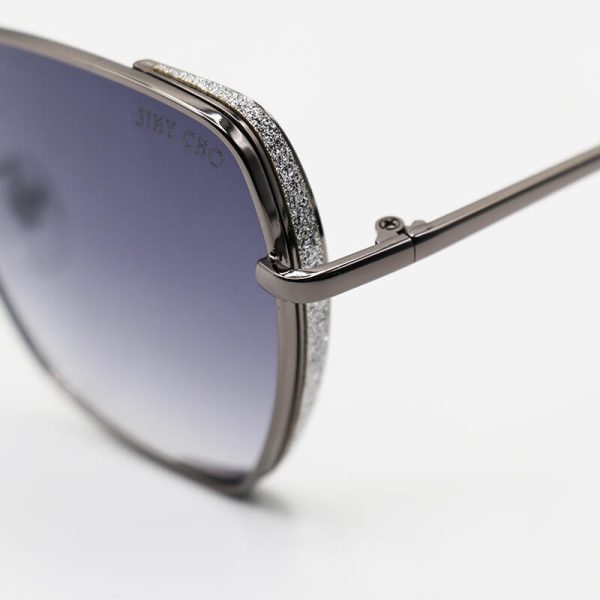 عکس از عینک آفتابی زنانه شاین دار با فریم نوک مدادی و لنز تیره جیمی چو مدل 28017