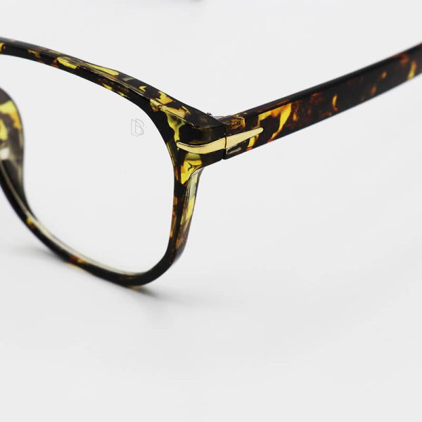 عکس از عینک طبی مربعی شکل، هاوانا با فریم کائوچو برند دیوید بکهام مدل 964