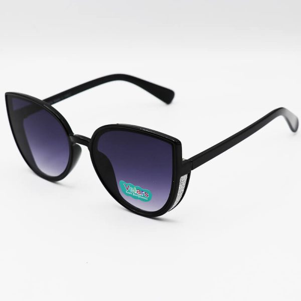 عکس از عینک آفتابی بچه‌گانه با فریم مشکی رنگ، شاین دار و عدسی تیره مدل 3096