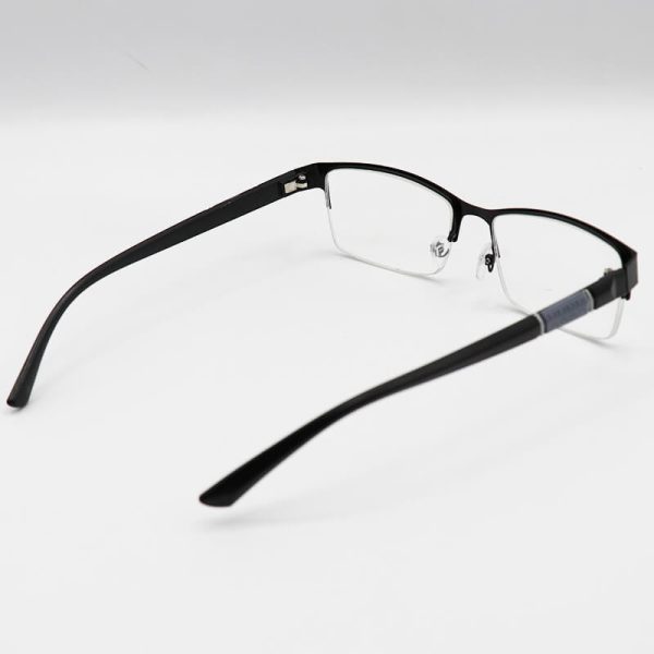 عکس از عینک مطالعه نیم فریم فلزی، مستطیلی، مشکی، دسته کائوچو و لنز بلوکات مدل fb630