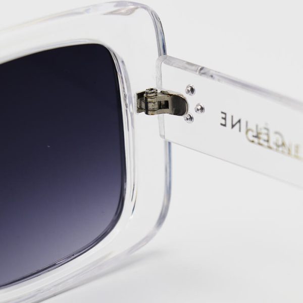 عکس از عینک آفتابی celine با فریم مربعی شکل، بی رنگ، شفاف و لنز دودی مدل 7228
