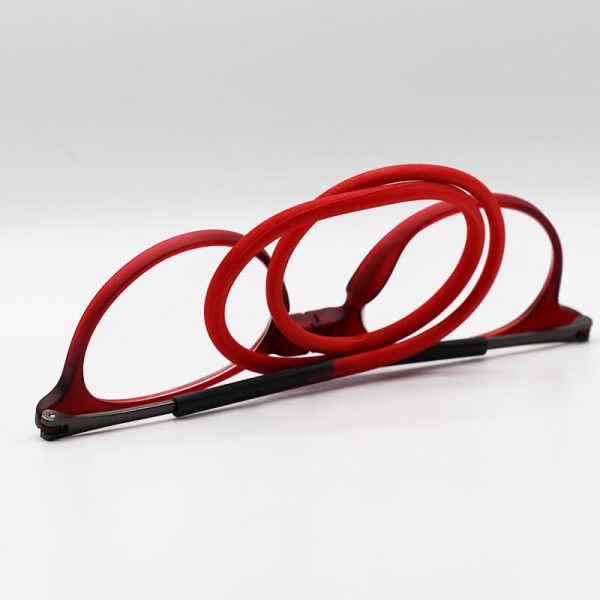 عکس از عینک مطالعه مگنتی ژله‌ای با فریم گرد و قرمز مدل bo-ik