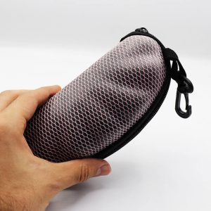 عکس از کیف عینک زیپ دار طرح صدفی، مشکی و صورتی و قلاب دار مدل 992389