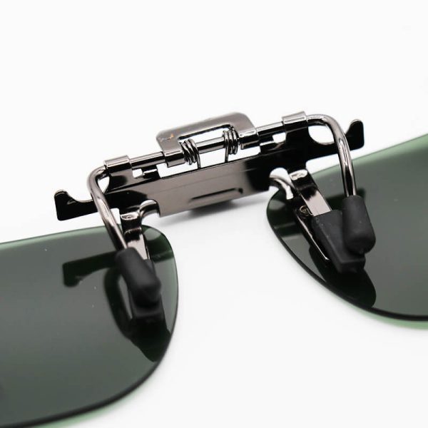 عکس از کاور آفتابی لنز عینک طبی با لنز سبز، پلاریزه و گیره تمام فلزی (کوچک) مدل 992358