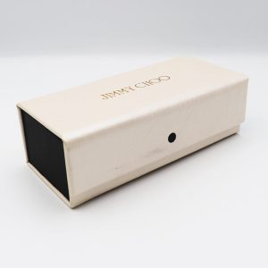 عکس از کیف عینک جیمی چو JIMMY CHOO مگنتی، مستطیلی و کرمی رنگ مدل 992496