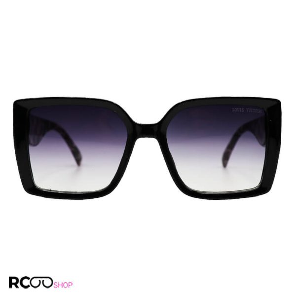 عکس از عینک آفتابی louis vuitton با فریم مشکی، مربعی، دسته طرح دار و لنز تیره مدل 7225