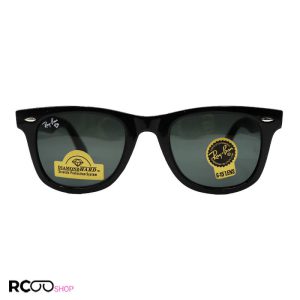 عکس از عینک آفتابی ریبن با فریم رنگ مشکی براق، ویفرر، لنز آنتی رفلکس و سنگ مدل rb2140-884