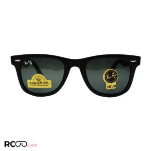 عکس از عینک آفتابی ray-ban با فریم رنگ مشکی مات، ویفرر، لنز آنتی رفلکس و سنگ مدل rb2140-884