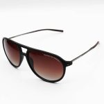 عکس از عینک آفتابی خلبانی Porsche Design با فریم قهوه ای، دسته فلزی و لنز پلاریزه مدل P8662 به همراه پک اصلی