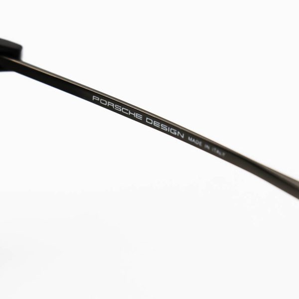 عکس از عینک آفتابی خلبانی porsche design با فریم قهوه ای، دسته فلزی و لنز پلاریزه مدل p8662 به همراه پک اصلی