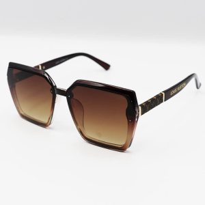 عکس از عینک آفتابی LOUIS VUITTON با فریم قهوه‌ای، مربعی شکل و لنز قهوه ای سایه روشن مدل 6856