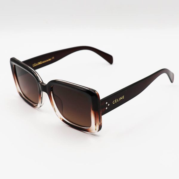 عکس از عینک آفتابی celine مربعی شکل با فریم قهوه ای رنگ و عدسی تیره مدل 7228