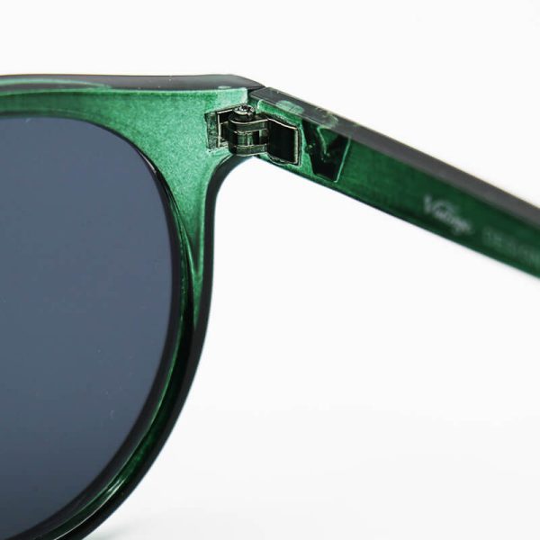 عکس از عینک آفتابی با فریم گرد، سبز رنگ و لنز دودی تیره vintage مدل z3289