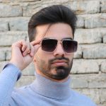 عکس از عینک آفتابی میباخ با فریم فلزی، خلبانی شکل و عدسی یووی 400 مدل Z46 بر روی صورت محمدحسین ابراهیم زاده