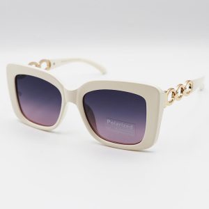 عکس از عینک آفتابی پلاریزه زنانه Versace با فریم کرمی، دسته زنجیری و لنز دو رنگ مدل 3322