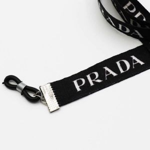 عکس از بند عینک نواری پرادا PRADA با رنگ مشکی و از جنس پارچه‌ای مدل 992530