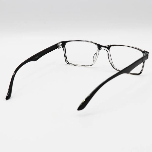 عکس از عینک مطالعه کریستالی مشکی رنگ، مستطیلی و از جنس کائوچو مدل 5931