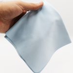 عکس از دستمال عینک نانو سایز بزرگ، رنگ آبی (30*30) برای پاک کردن لنز مدل 992508