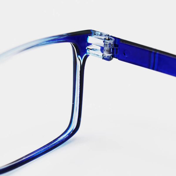 عکس از عینک مطالعه کریستالی آبی رنگ، مستطیلی و از جنس کائوچو مدل 5931