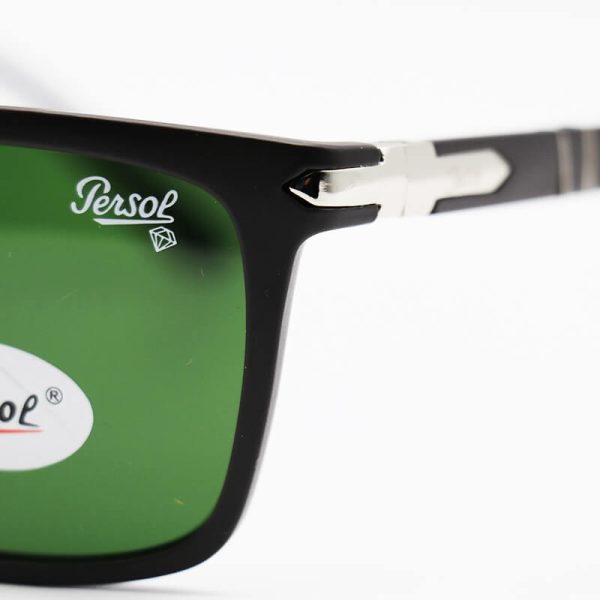 عکس از عینک آفتابی persol با فریم قهوه‌ای تیره، مستطیلی، لنز سنگ، سبز رنگ و آنتی رفلکس مدل 2802g