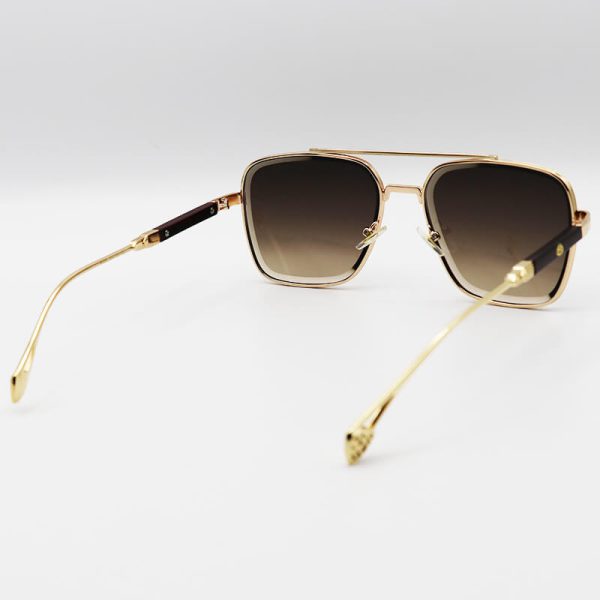 عکس از عینک آفتابی میباخ با فریم فلزی، طلایی رنگ، مربعی شکل و عدسی قهوه ای هایلایت مدل 9008