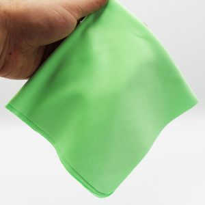 عکس از دستمال نانو سایز بزرگ، رنگ سبز (30*30) برای پاک کردن لنز عینک مدل 992510