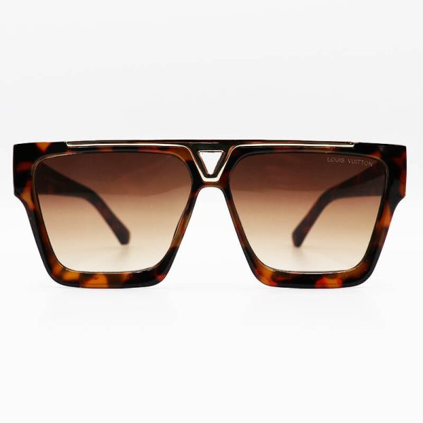 عکس از عینک آفتابی louis vuitton با فریم هاوانا و پلنگی، مربعی و لنز قهوه ای هایلایت مدل 9692