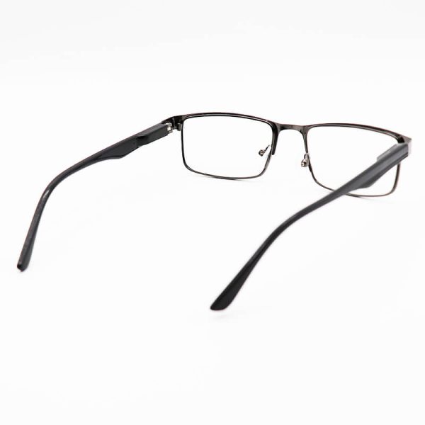 عکس از عینک مطالعه نزدیک بین با فریم نوک مدادی، مستطیلی شکل و دسته فنری مدل 6146