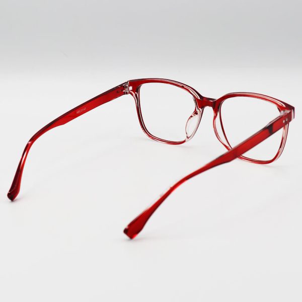 عکس از عینک بلوکات با فریم قرمز رنگ، از جنس کائوچو و مربعی شکل مدل abc3140