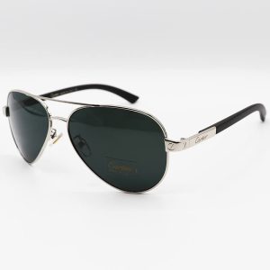 عکس از عینک آفتابی خلبانی Cartier با عدسی آنتی رفلکس، دودی، فریم نقره ای و دسته چوبی مدل T3611