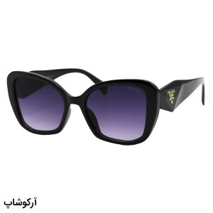 عکس از عینک آفتابی زنانه Prada با فریم چشم گربه‌ای، مشکی رنگ و عدسی دودی سایه روشن مدل D22909