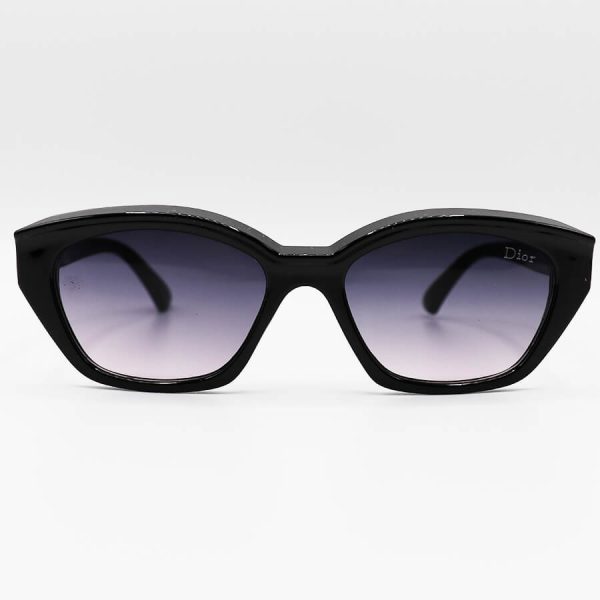 عکس از عینک آفتابی زنانه dior با فریم گربه ای، مشکی رنگ و عدسی دودی سایه روشن مدل a80049