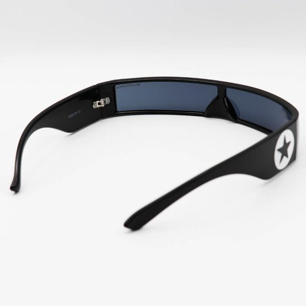 عکس از عینک آفتابی فانتزی طرح تل با فریم مشکی رنگ، باریک و عدسی دودی تیره balenciaga مدل w68176