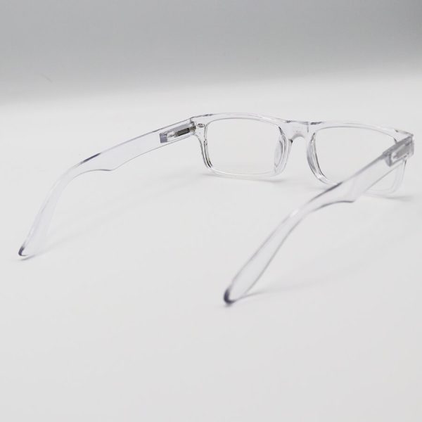 عکس از عینک مطالعه نزدیک بین با فریم مستطیلی، بی رنگ و شفاف و لولا فنری مدل tj01