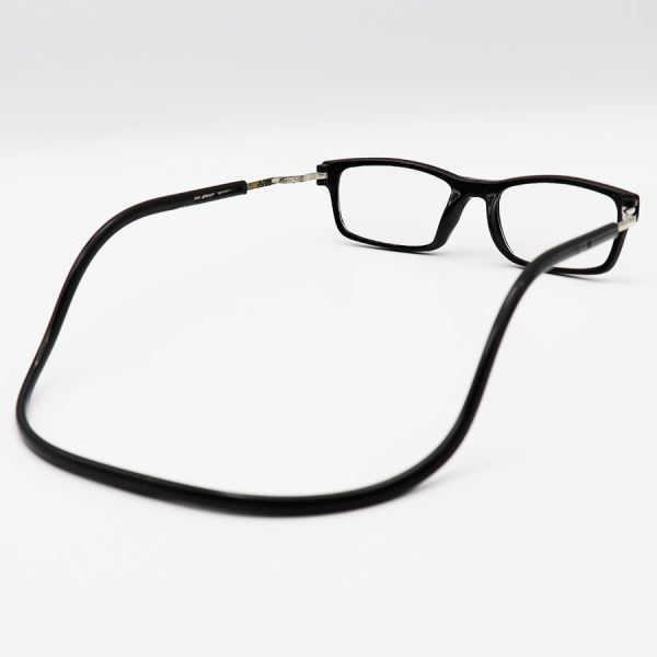 عکس از عینک مطالعه نزدیک بین با فریم مگنتی و آهنربایی، مشکی رنگ و گردنی مدل fh512