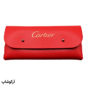 عکس از کیف عینک برند کارتیه cartier مستطیلی شکل، از جنس چرم و قرمز رنگ مدل 992590