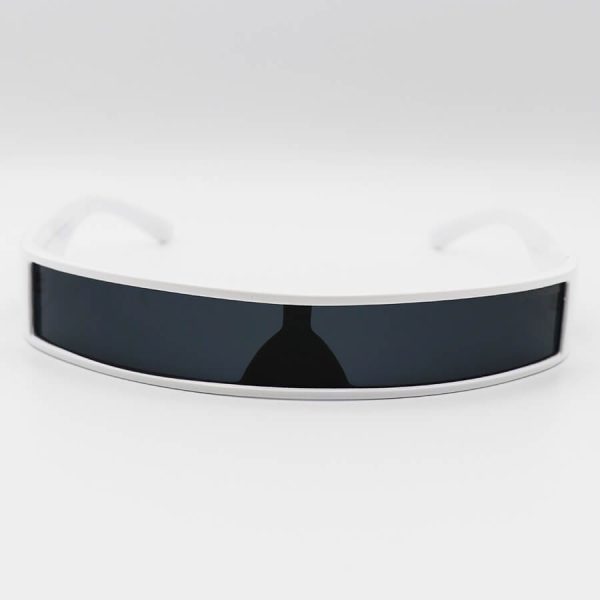 عکس از عینک آفتابی فانتزی بالنسیاگا طرح تل با فریم سفید رنگ، باریک و عدسی دودی تیره مدل w68176