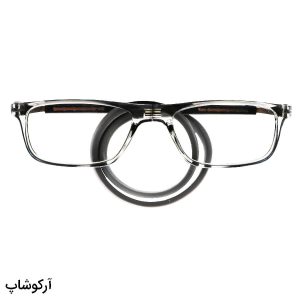 عکس از عینک مطالعه نزدیک بین با فریم طوسی رنگ، مگنتی، مستطیلی شکل و بند ژله ای مدل mot50