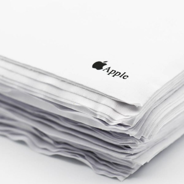 عکس از بسته 100 عددی دستمال عینک پارچه ای با نام برند apple اپل مدل 992625