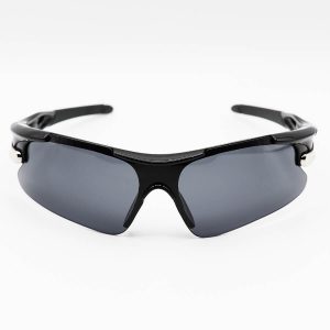 عکس از عینک ورزشی نیم فریم oakley با فریم مشکی رنگ و عدسی دودی تیره مدل 806