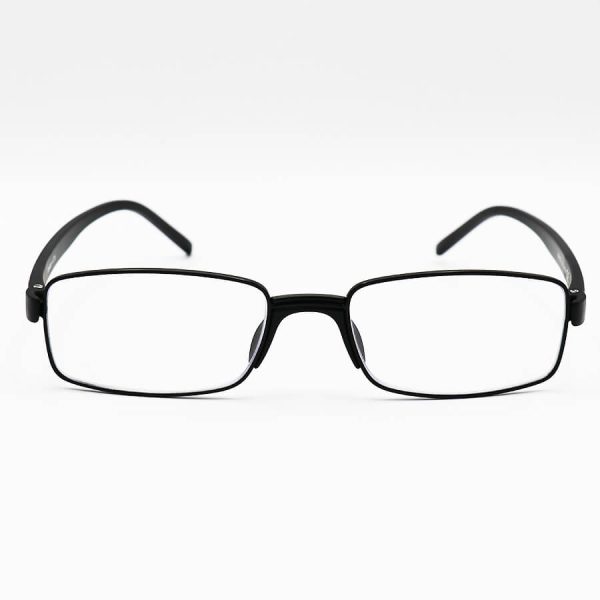 عکس از عینک مطالعه نزدیک بین با فریم مستطیلی شکل و دسته مشکی رنگ مدل r1658