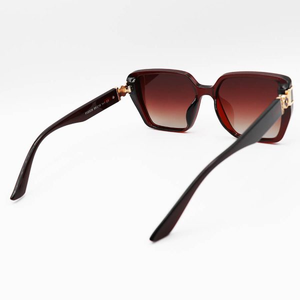 عکس از عینک آفتابی زنانه louis vuitton با فریم قهوه ای، مربعی شکل و لنز قهوه ای هایلایت مدل m9038