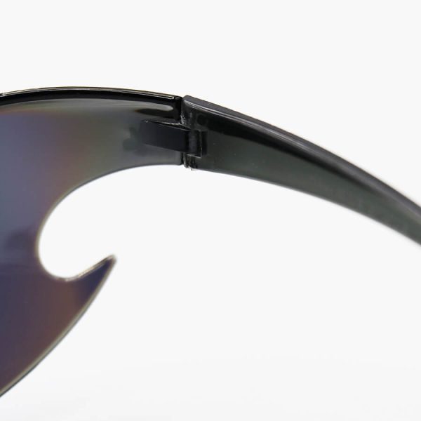 عکس از عینک آفتابی فانتزی oakley با فریم طرح کوسه ای و عدسی آینه ای و چند رنگ مدل ks700