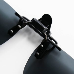عکس از کاور آفتابی لنز عینک طبی با لنز دودی رنگ، پلاریزه و سایز کوچک مدل 992633
