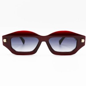 عکس از عینک آفتابی مستطیلی MARC JACOBS با فریم زرشکی، دسته مشکی و لنز سایه روشن مدل SHAB405