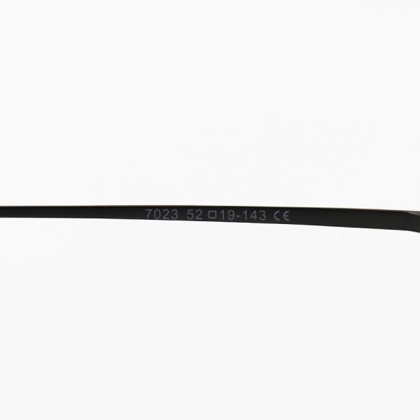 عکس از فریم عینک طبی چند کاوره با فریم رنگ نوک مدادی، گرد و از جنس آلومینیوم مدل 7023