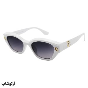 عکس از عینک آفتابی با فریم سفید رنگ، بیضی شکل و عدسی دودی سایه روشن دولچه گابانا مدل 6087